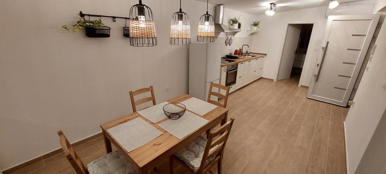 Stara Malija Apartment Изола Екстериор снимка